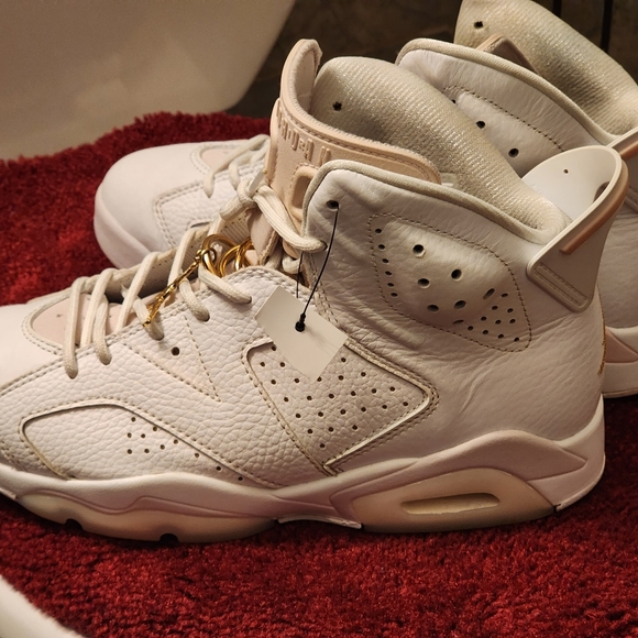 Air Jordan Woman 6 Retro Hoops - Picture 8 of 9